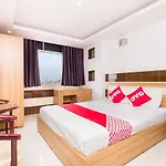 Le Ngan Phung Hotel 79 HOA SỮA PHƯỜNG 7 PHÚ NHUẬN